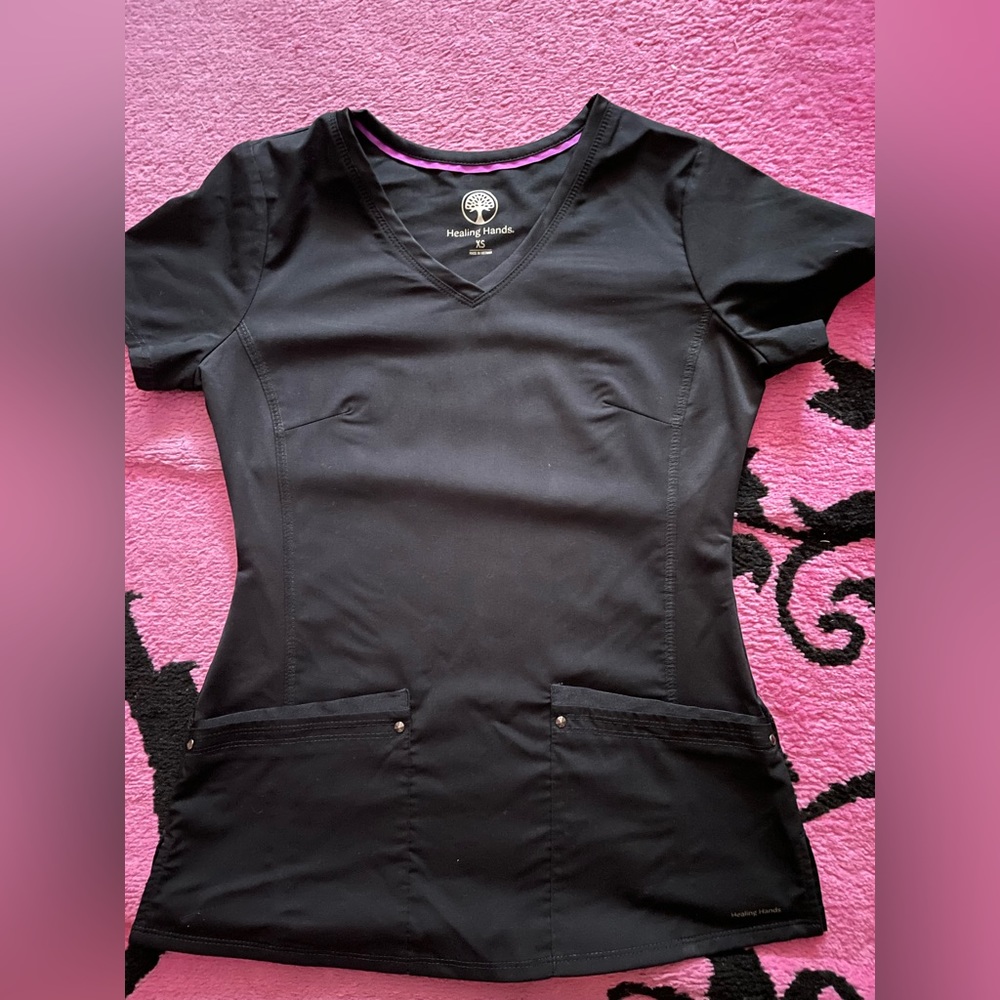 Women’s XS Black Purple Label Yoga by Healing Hands Juliet Scrub Top
